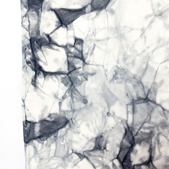 Lululemon Grey & White Marble Pattern Athletic Leggings - Picture 8 of 12